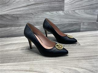 Valentino Clara Signature Pumps Women's Size 7